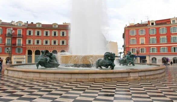 Plaza Massena